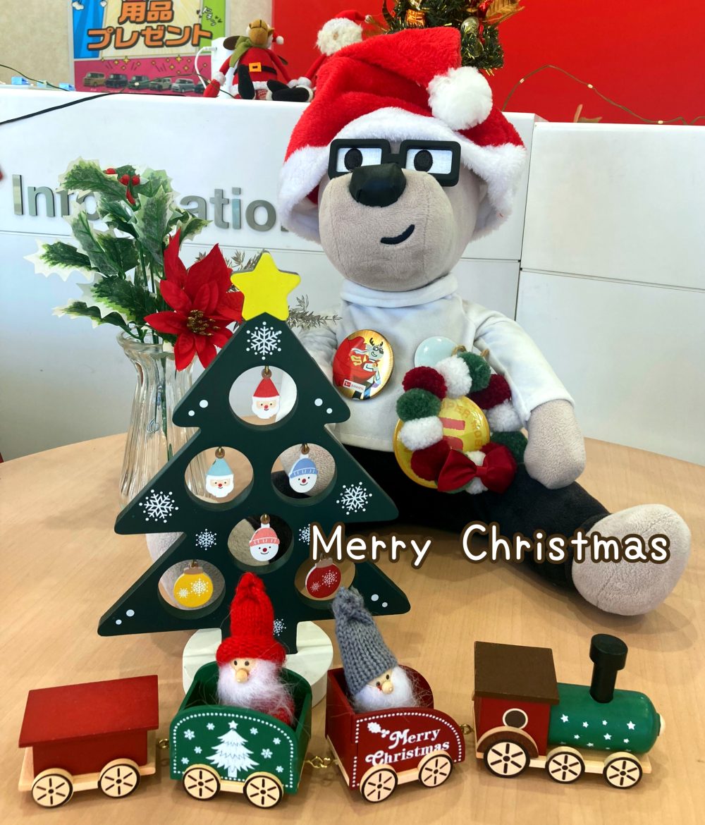 クリスマスツリー飾りました